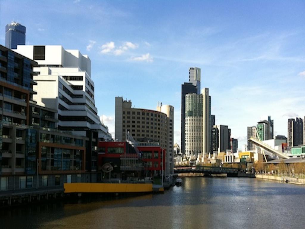Flinders Wharf Apartments - Melbourne — Photos 1